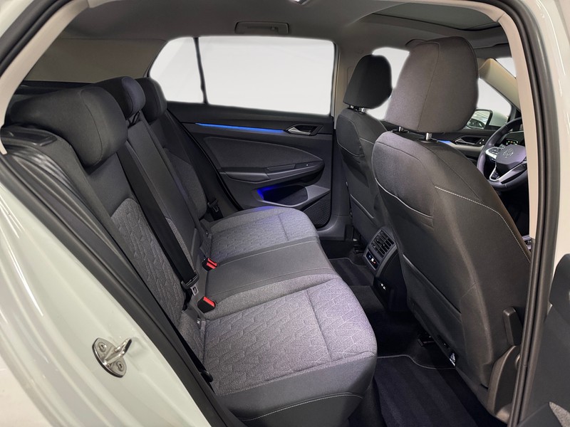 Volkswagen Golf 2.0 tdi life 150cv dsg