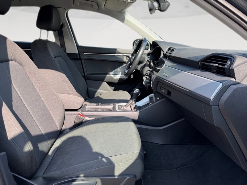 Audi Q3 35 2.0 tdi business s-tronic