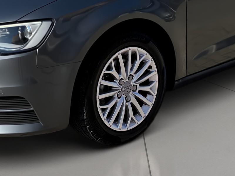 Audi A3 sportback 1.4 g-tron ambiente