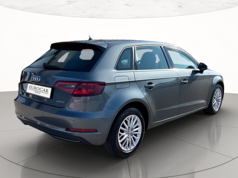 Audi A3 sportback 1.4 g-tron ambiente