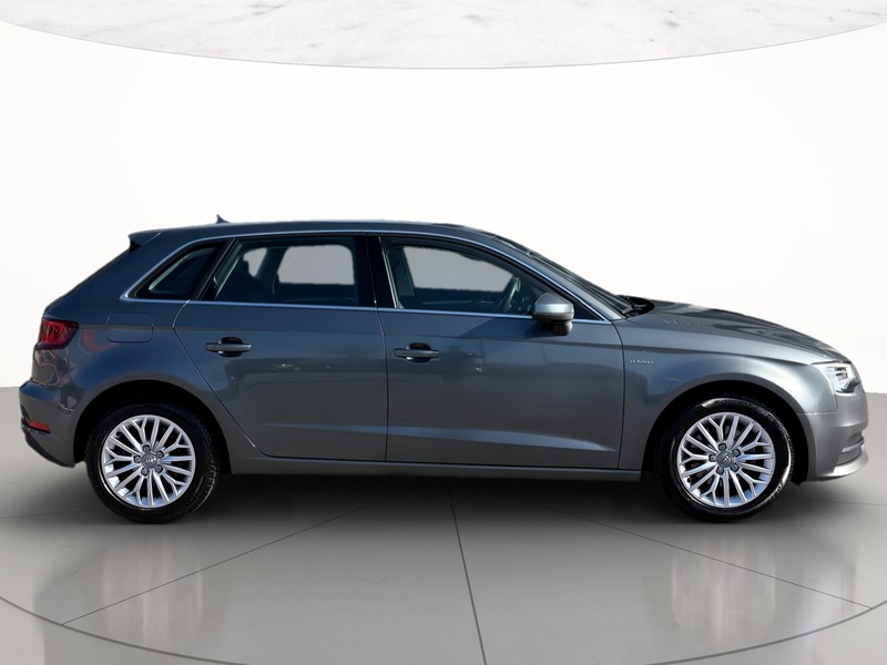 Audi A3 sportback 1.4 g-tron ambiente