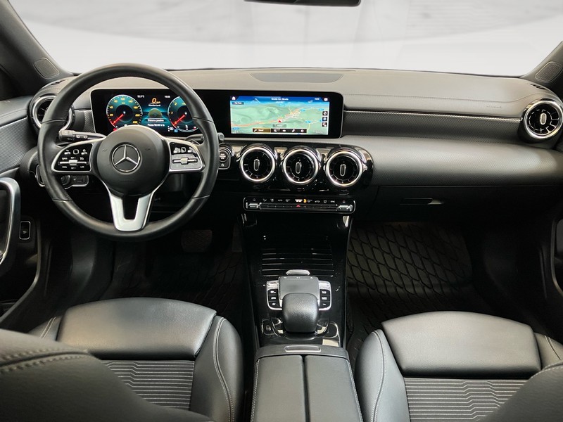 Mercedes-Benz CLA shooting brake 200 d business auto