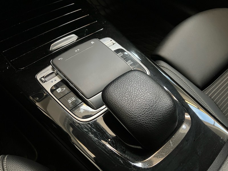 Mercedes-Benz CLA shooting brake 200 d business auto