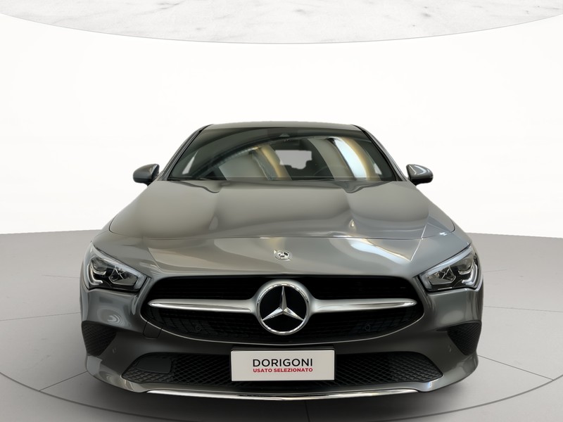 Mercedes-Benz CLA shooting brake 200 d business auto