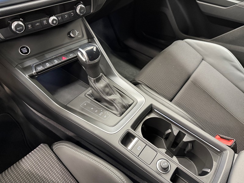 Audi Q3 sportback 35 2.0 tdi s line edition s-tronic