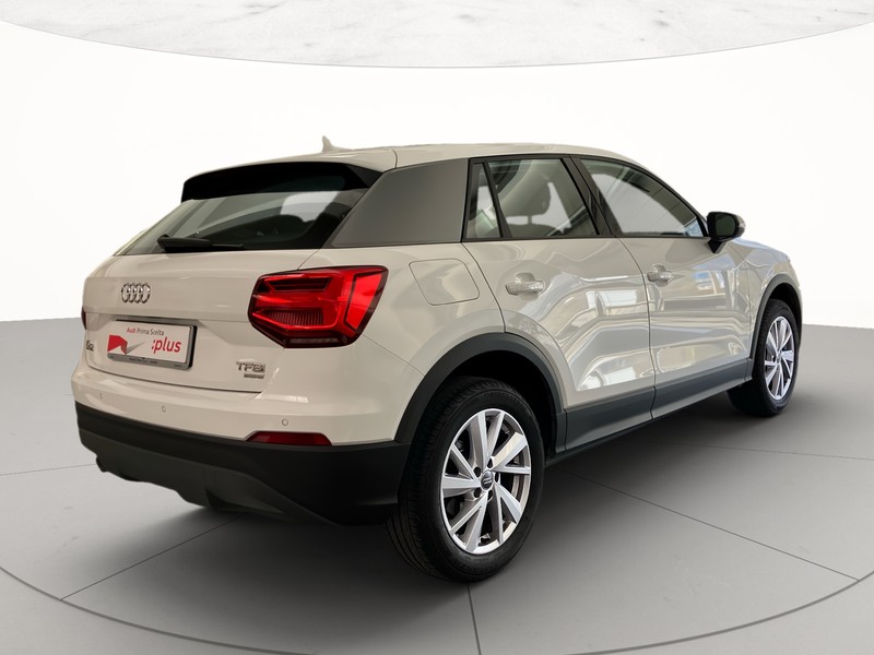Audi Q2 1.0 tfsi business