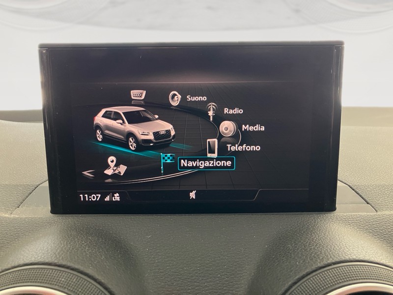 Audi Q2 1.0 tfsi business