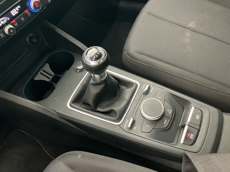 Audi Q2 1.0 tfsi business