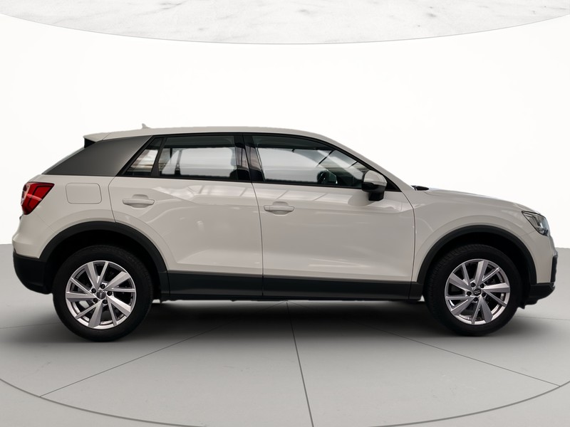 Audi Q2 1.0 tfsi business