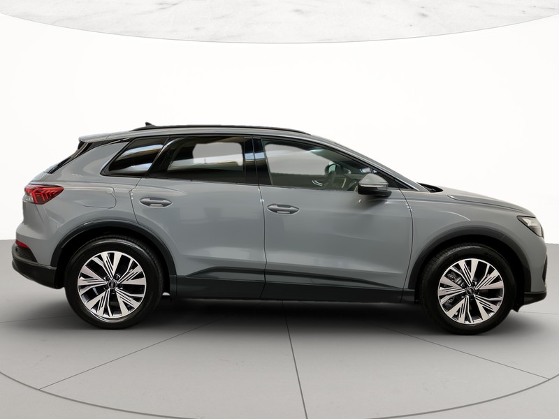 Audi Q4 e-tron 45 business advanced quattro 286cv