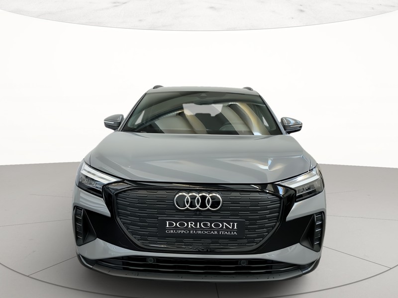 Audi Q4 e-tron 45 business advanced quattro 286cv