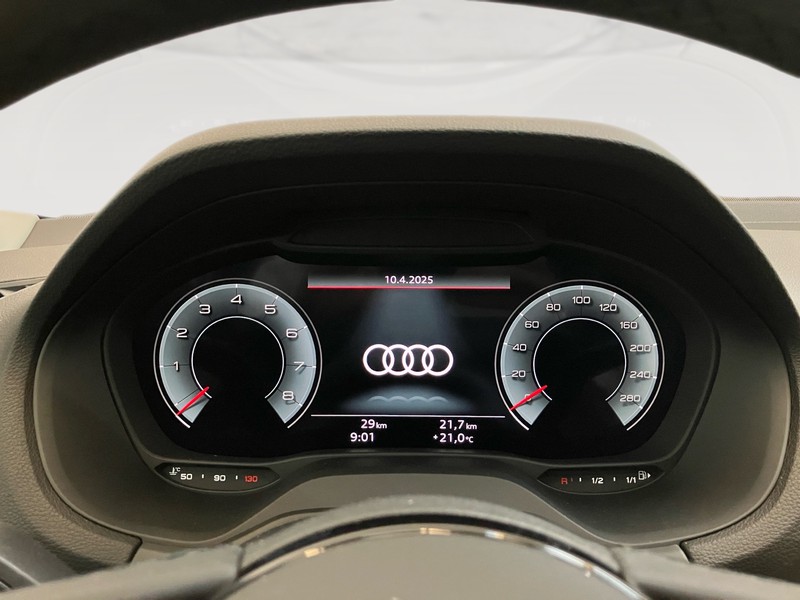 Audi Q2 40 2.0 tfsi identity black quattro s-tronic