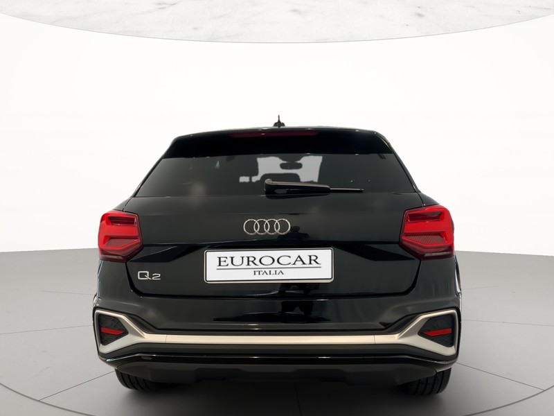 Audi Q2 35 2.0 tdi identity black s-tronic