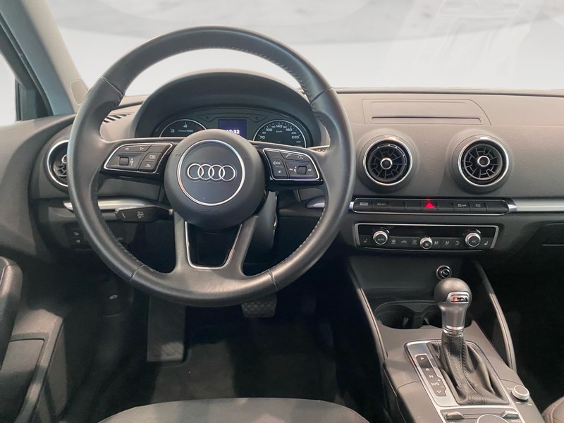 Audi A3 sportback 35 2.0 tdi business 150cv s-tronic 7m