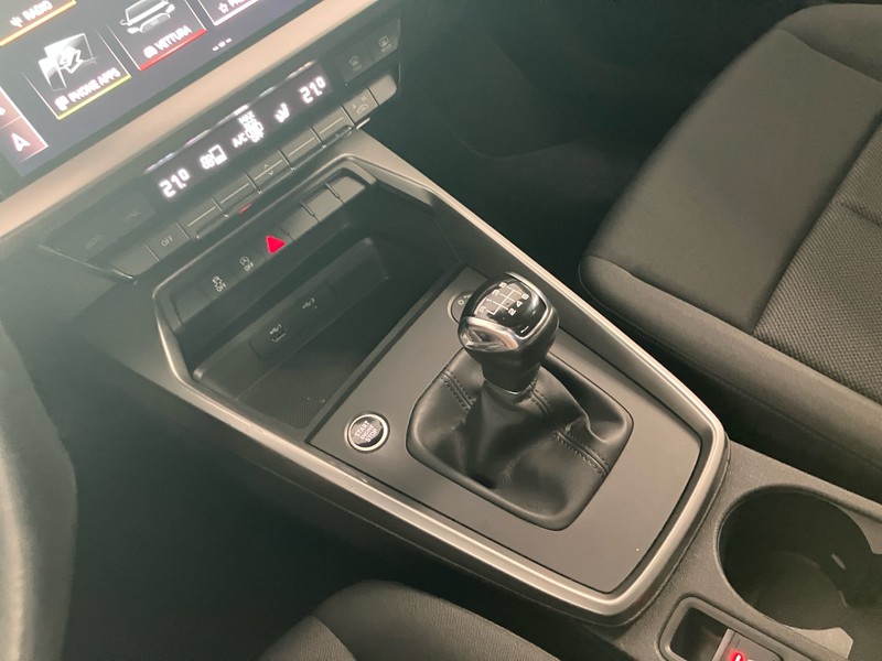 Audi A3 sportback 30 2.0 tdi business