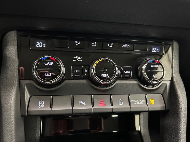 Skoda Karoq 1.5 tsi executive dsg