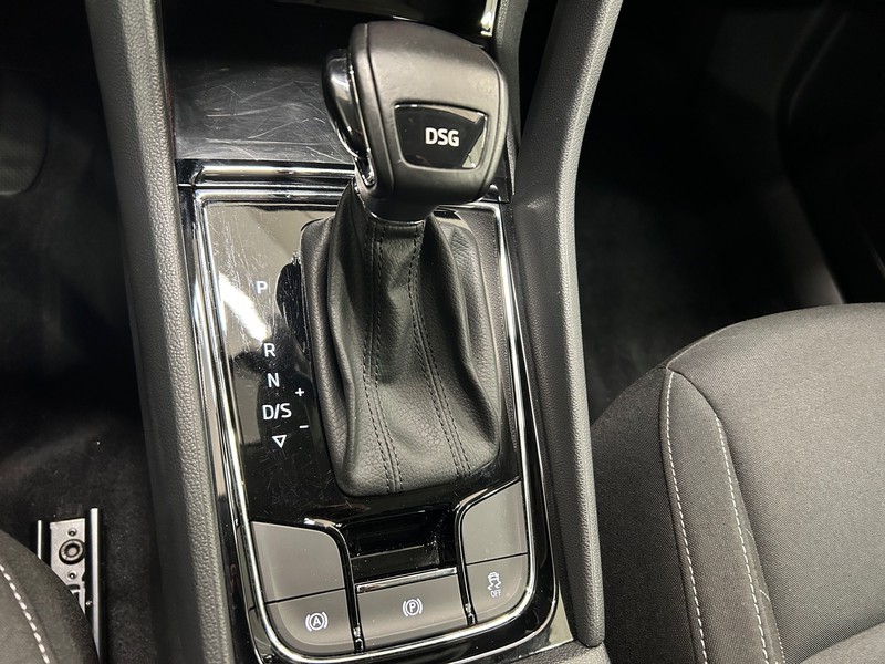 Skoda Karoq 1.5 tsi executive dsg