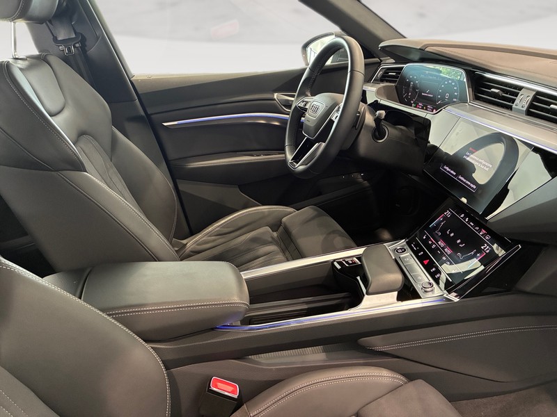 Audi Q8 e-tron 50 business advanced quattro