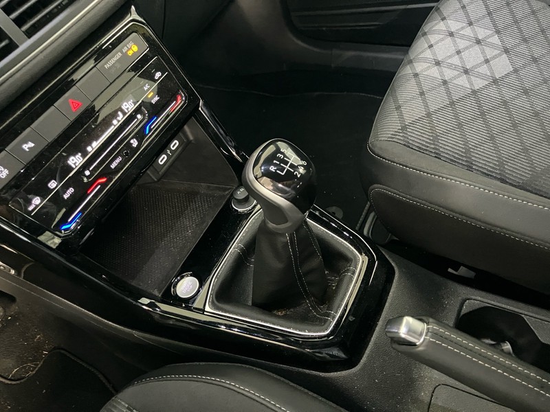 Volkswagen T-Cross 1.0 tsi r-line 115cv