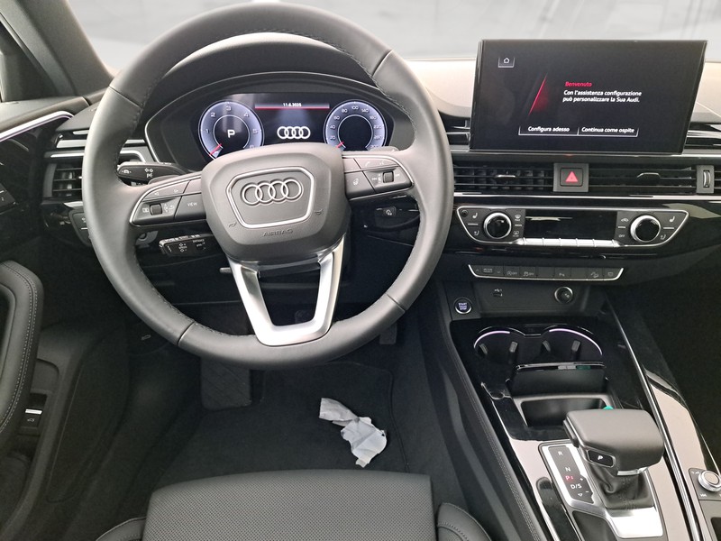 Audi A4 allroad allroad 40 2.0 tdi mhev identity contrast quattro 204cv s-tronic