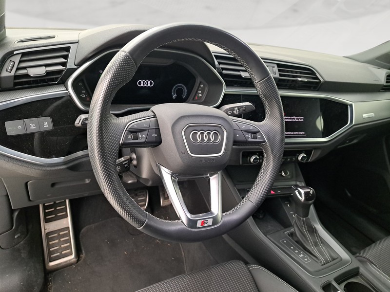 Audi Q3 sportback 45 1.4 tfsi e s line edition s-tronic