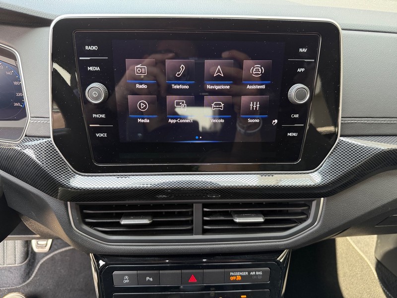 Volkswagen T-Cross 1.0 tsi r-line 115cv