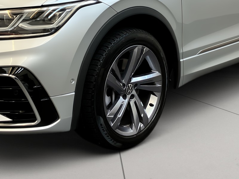 Volkswagen Tiguan 2.0 tdi r-line 4motion 200cv dsg