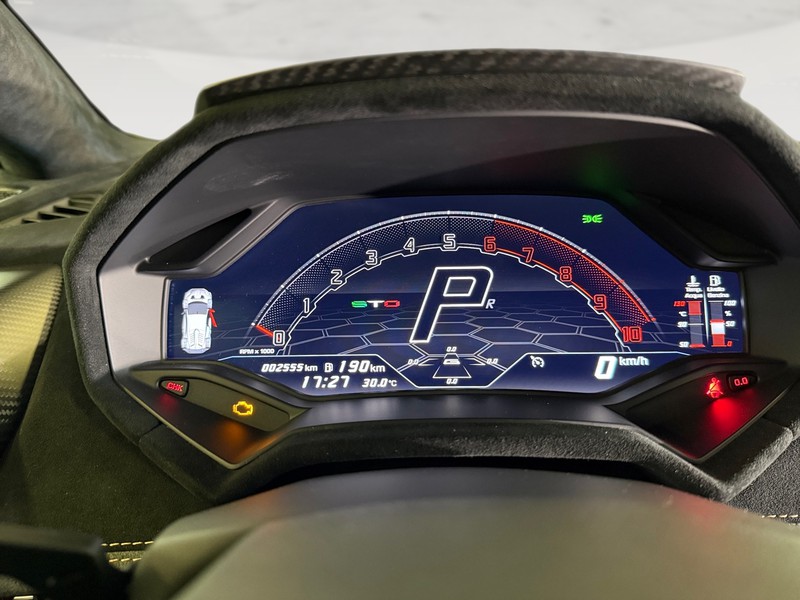 Lamborghini Huracan coupe 5.2 sto 640cv rwd