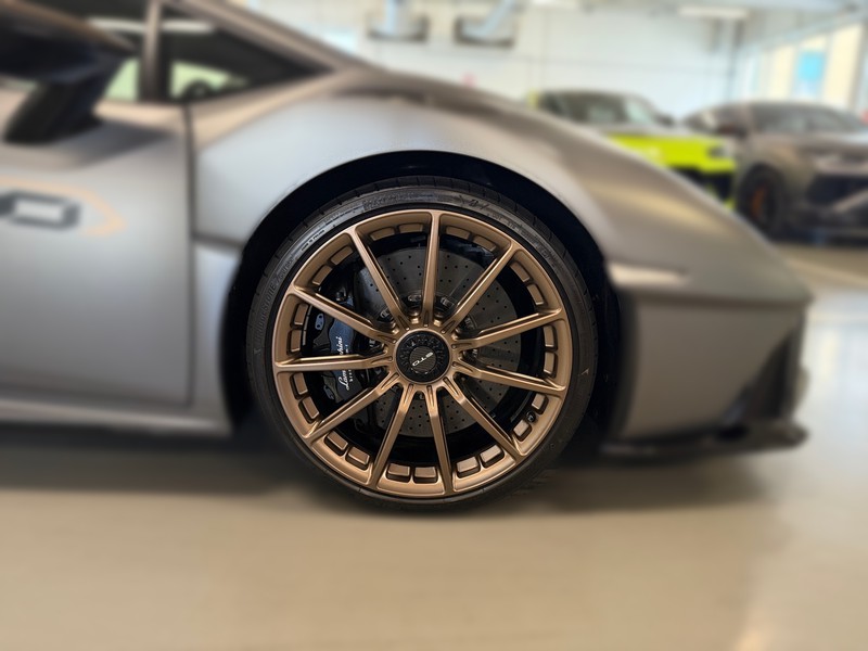 Lamborghini Huracan coupe 5.2 sto 640cv rwd
