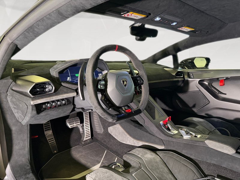 Lamborghini Huracan coupe 5.2 sto 640cv rwd