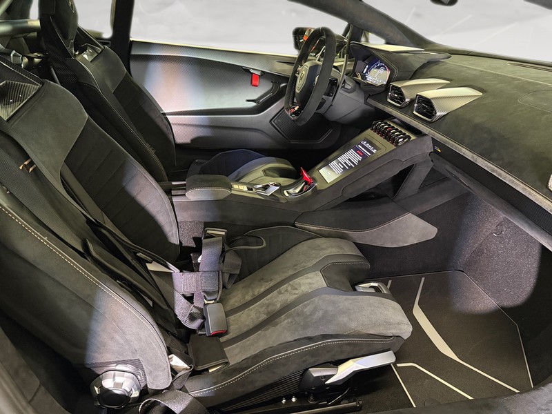 Lamborghini Huracan coupe 5.2 sto 640cv rwd