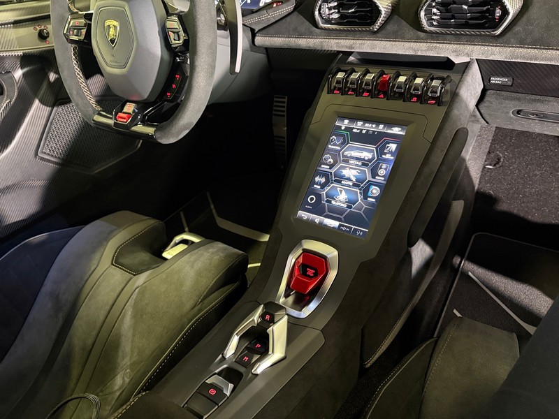 Lamborghini Huracan coupe 5.2 sto 640cv rwd