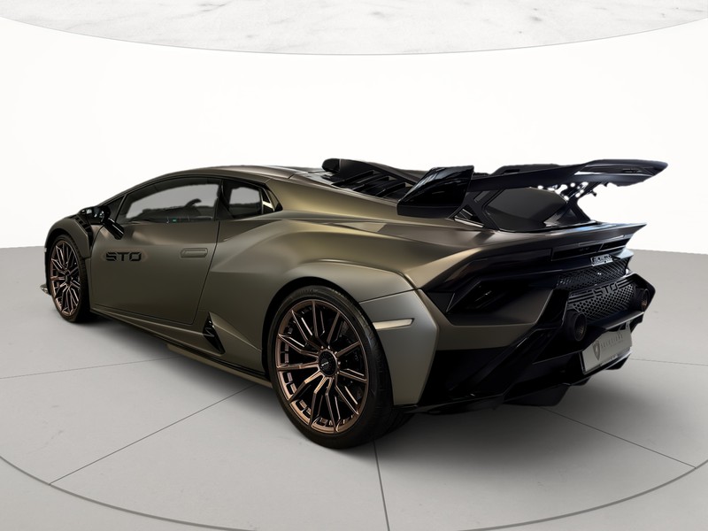 Lamborghini Huracan coupe 5.2 sto 640cv rwd