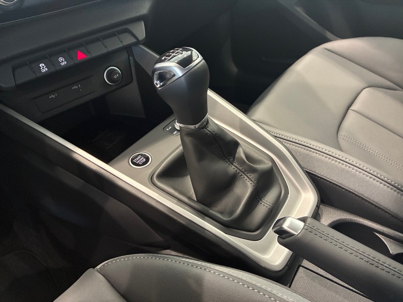 Audi A1 sportback 25 1.0 tfsi s line edition my20
