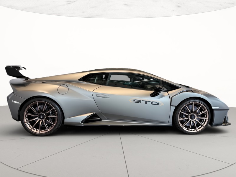 Lamborghini Huracan coupe 5.2 sto 640cv rwd