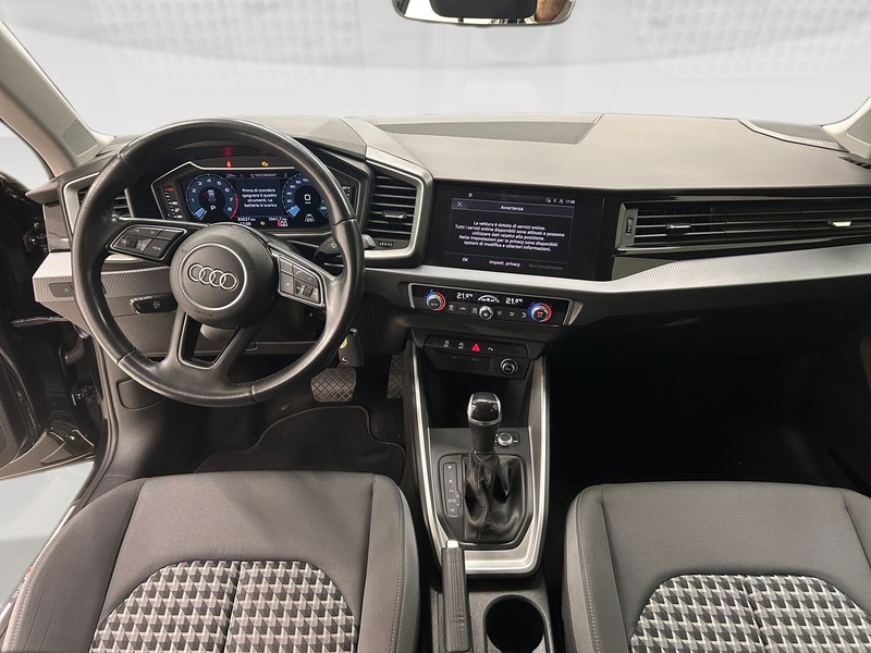 Audi A1 sportback 35 1.5 tfsi identity black s-tronic