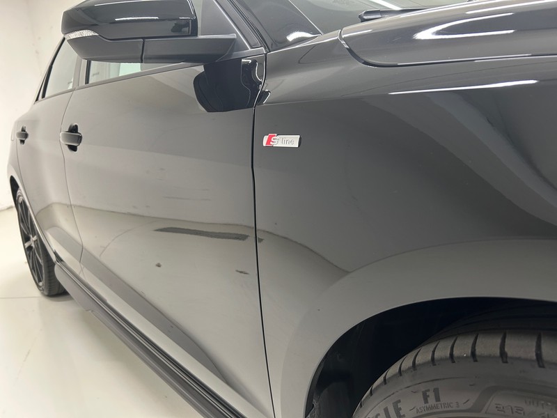 Audi A1 sportback 35 1.5 tfsi identity black s-tronic