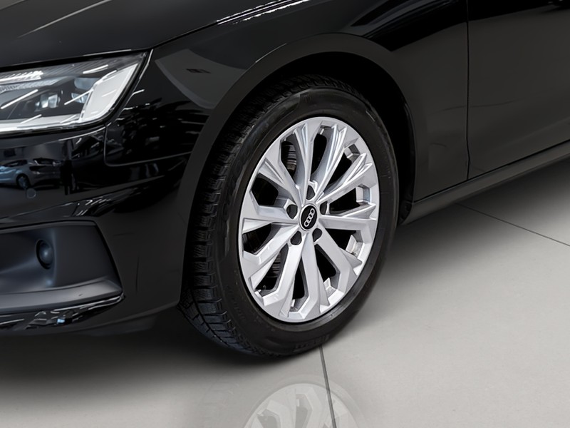 Audi A4 avant 30 2.0 tdi mhev business 136cv s-tronic