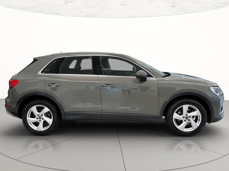 Audi Q3 35 1.5 tfsi mhev business advanced s-tronic