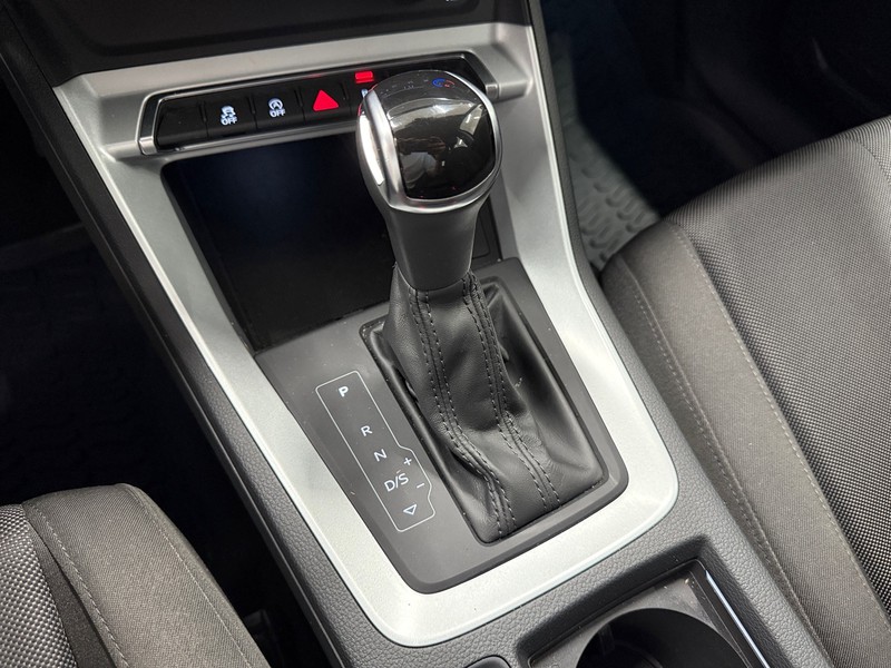 Audi Q3 35 1.5 tfsi mhev business advanced s-tronic