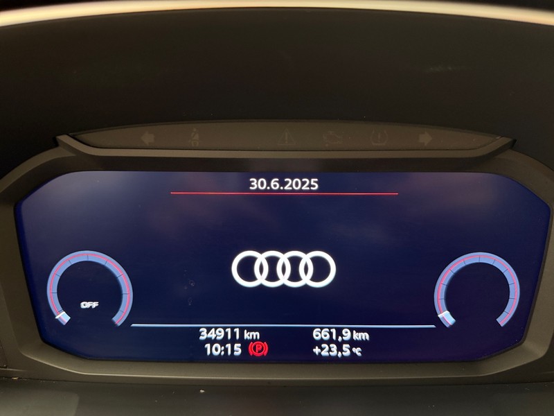 Audi Q3 35 1.5 tfsi mhev business advanced s-tronic