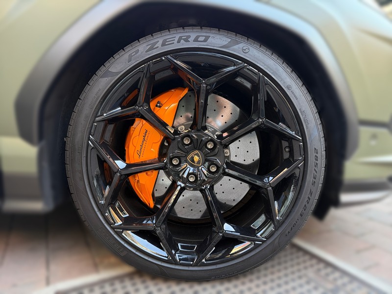 Lamborghini Urus 4.0 v8 performante auto