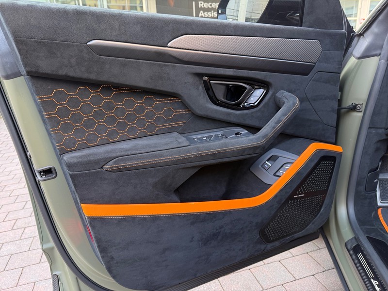 Lamborghini Urus 4.0 v8 performante auto