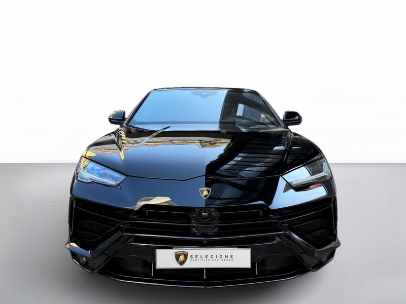 Lamborghini Urus 4.0 v8 auto