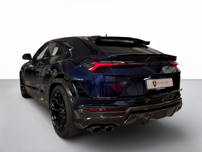 Lamborghini Urus 4.0 v8 auto