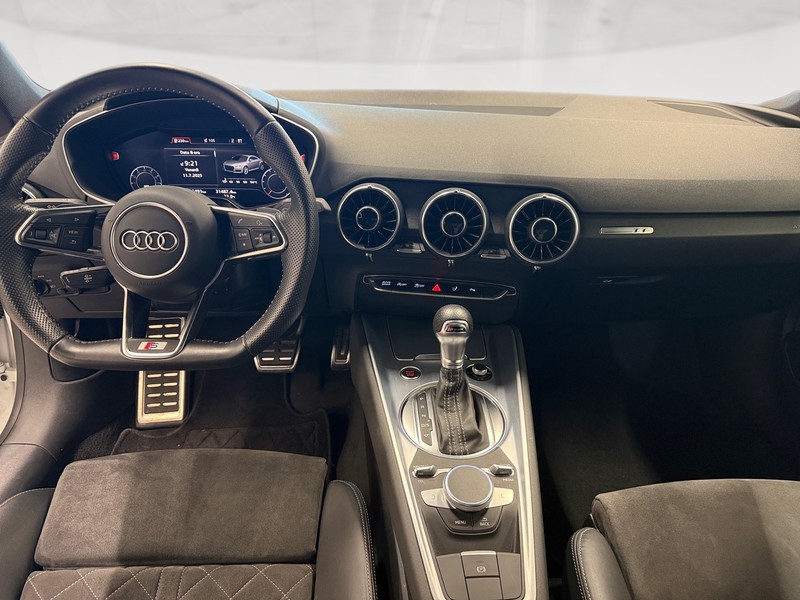 Audi TT 40 2.0 tfsi s-tronic