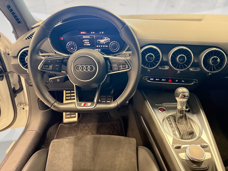Audi TT 40 2.0 tfsi s-tronic