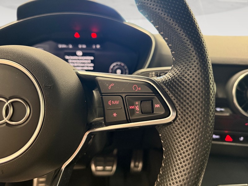 Audi TT 40 2.0 tfsi s-tronic
