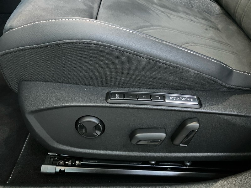 Volkswagen Golf 1.5 tsi ehybrid 50 years 204cv dsg