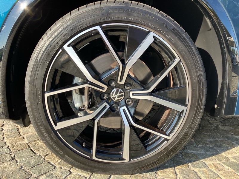 Volkswagen Tiguan 2.0 tdi r-line 150cv dsg